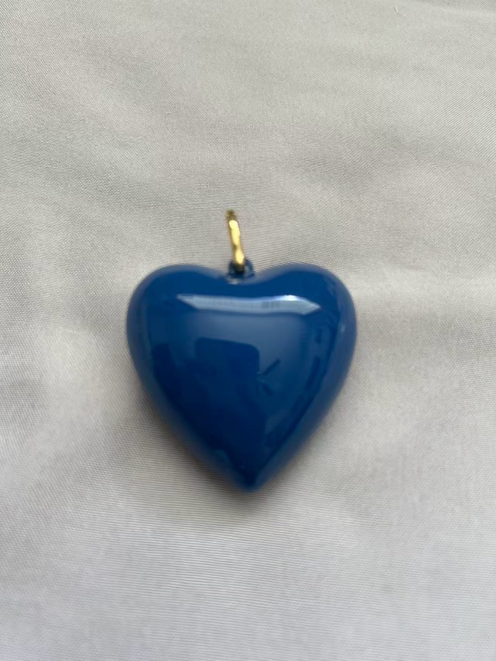 NWOT Roxanne Assoulin The Big Puffy Heart Charms - Picture 2 of 2